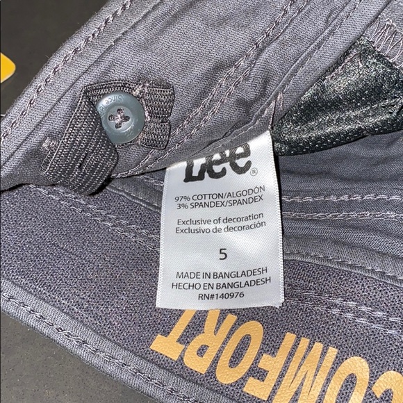 New boys Lee’s extreme comfort straight fit jeans. - Picture 13 of 16